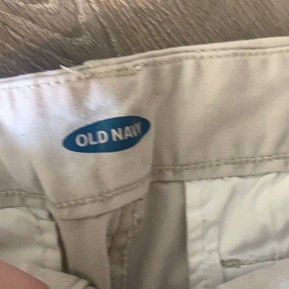 Cargo shorts. - Picture 2 of 3